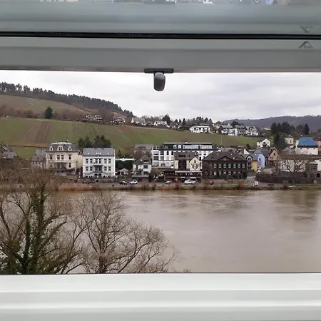 Appartement Leeseits à Traben-Trarbach Extérieur photo
